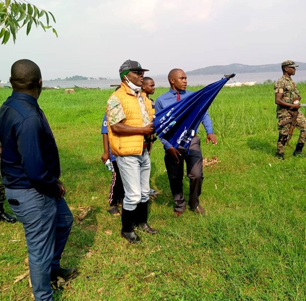 The king took a guided tour of the Mulungu landing site, accompanied by Prince Richard Ssemakookiro The king took a guided tour of the Mulungu landing site, accompanied by Prince Richard Ssemakookiro