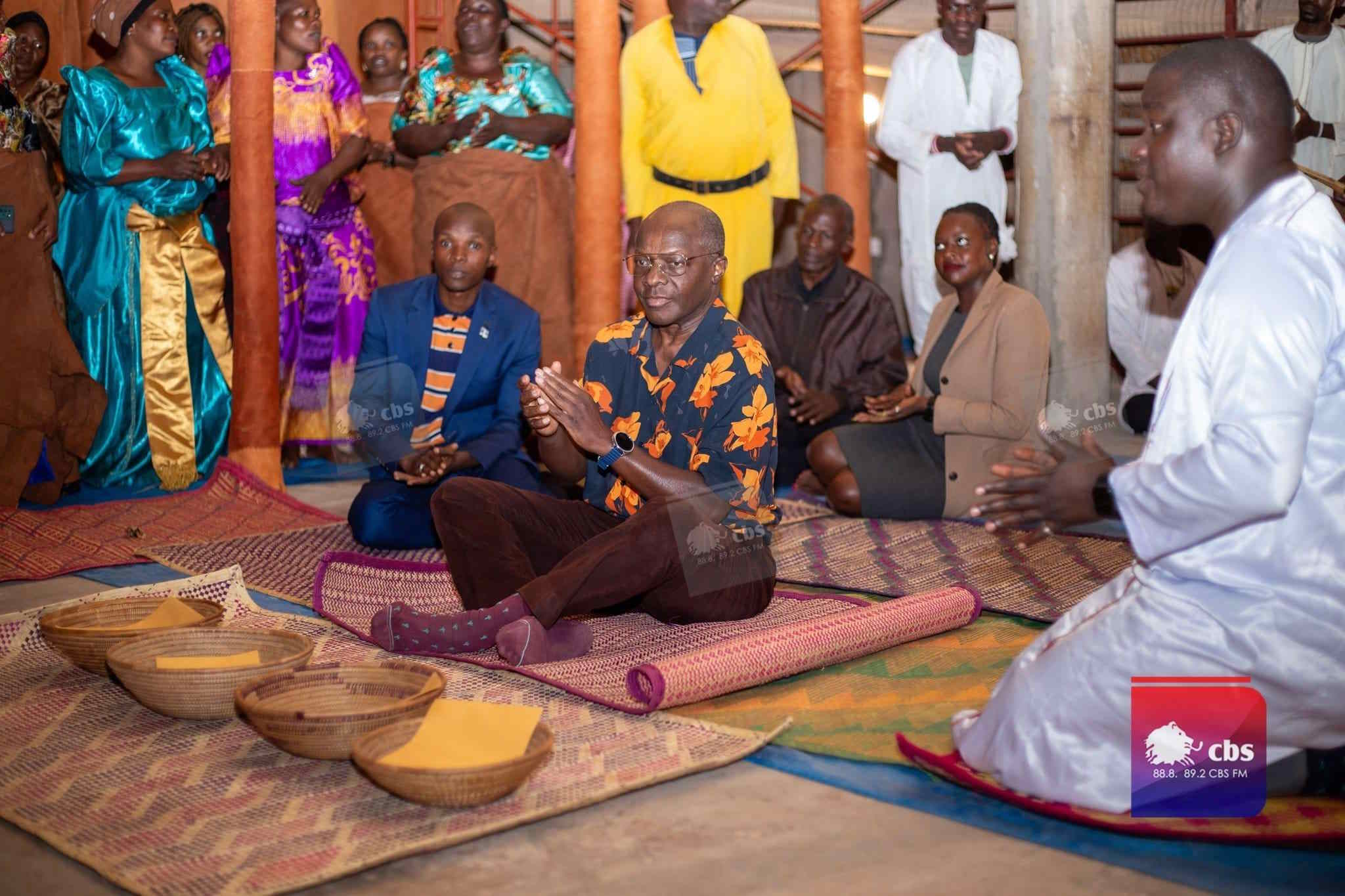 The King was also visiting the Njagala Kasaayi house and other houses in the Kasubi Tombs Image