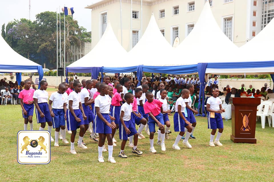 Students from the Busiro County Schools Image