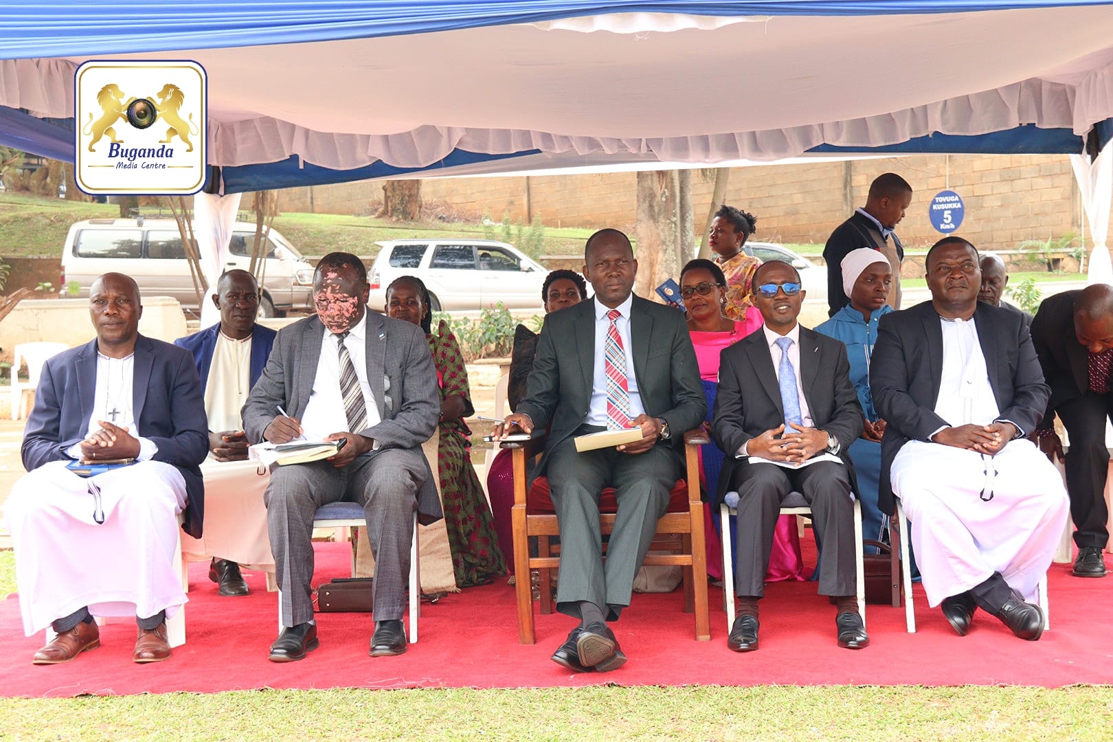 Various delegates attended the ceremony Various delegates attended the ceremony