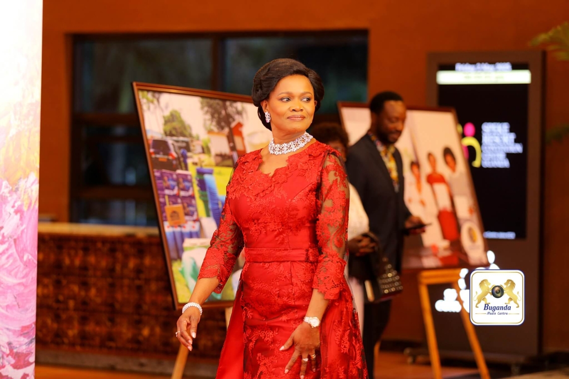 📸 Her Royal Highness Sylvia Nagginda elegantly dressed at the #QueensBall2025 event held at Speke Convention Center, Munyonyo 📸 Her Royal Highness Sylvia Nagginda elegantly dressed at the #QueensBall2025 event held at Speke Convention Center, Munyonyo