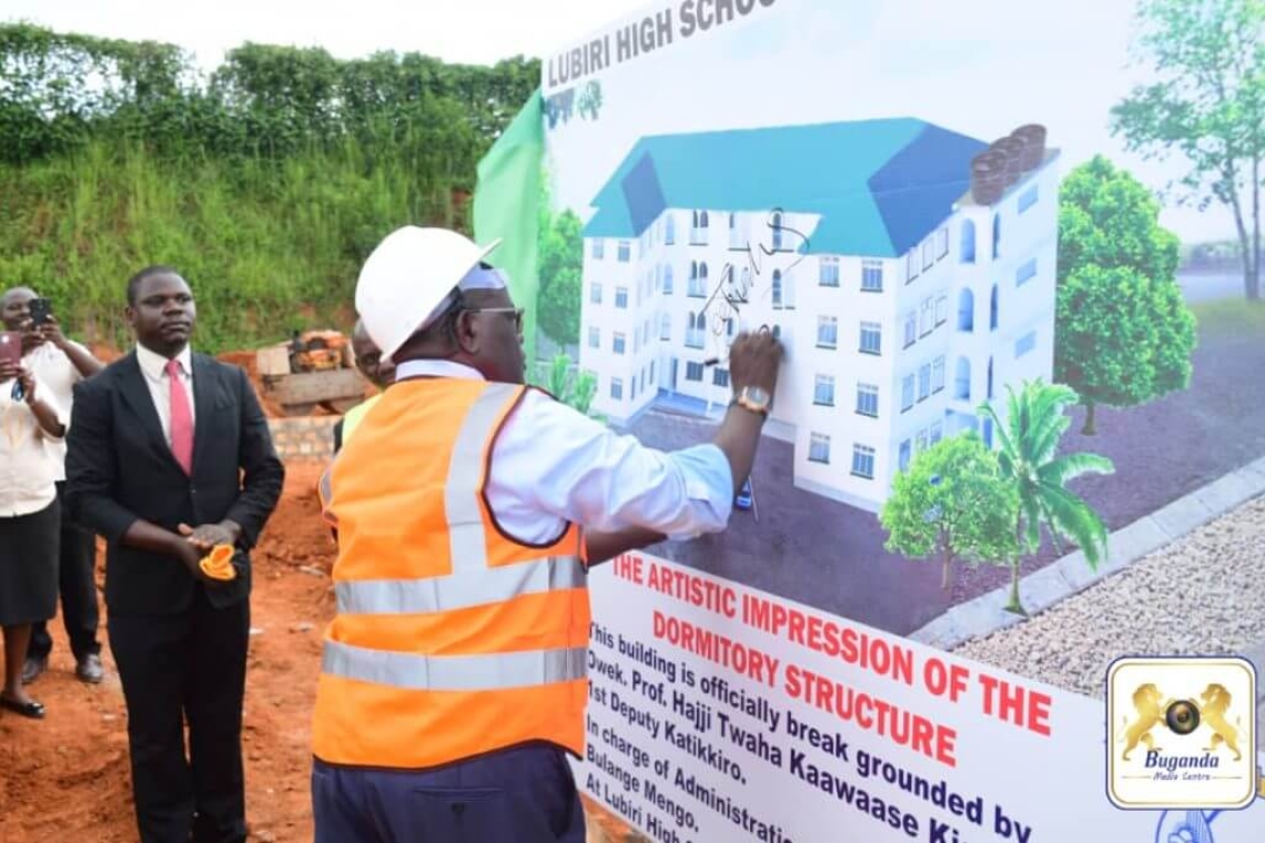 Hon. Prof. Dr. Twaha Kaawaase Kigongo launching the project plan Hon. Prof. Dr. Twaha Kaawaase Kigongo launching the project plan