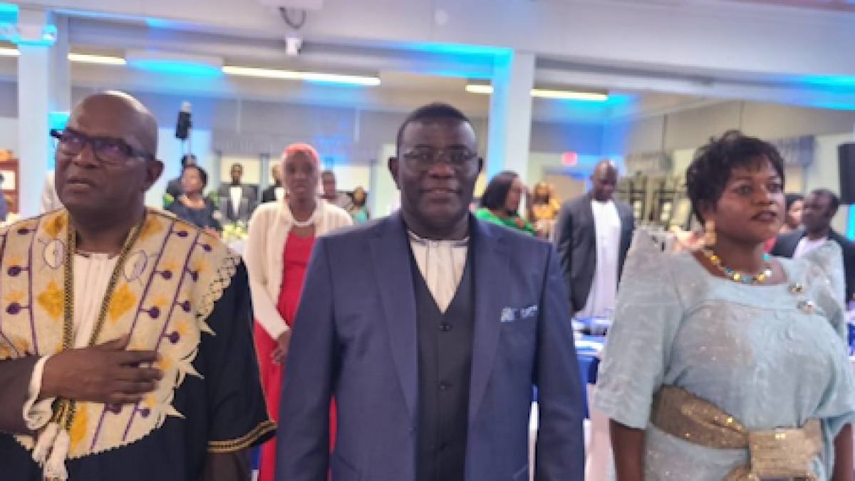 Hon. Twaha Kigongo Kaawaase (centre) with the Kabaka’s representative in charge of the province.