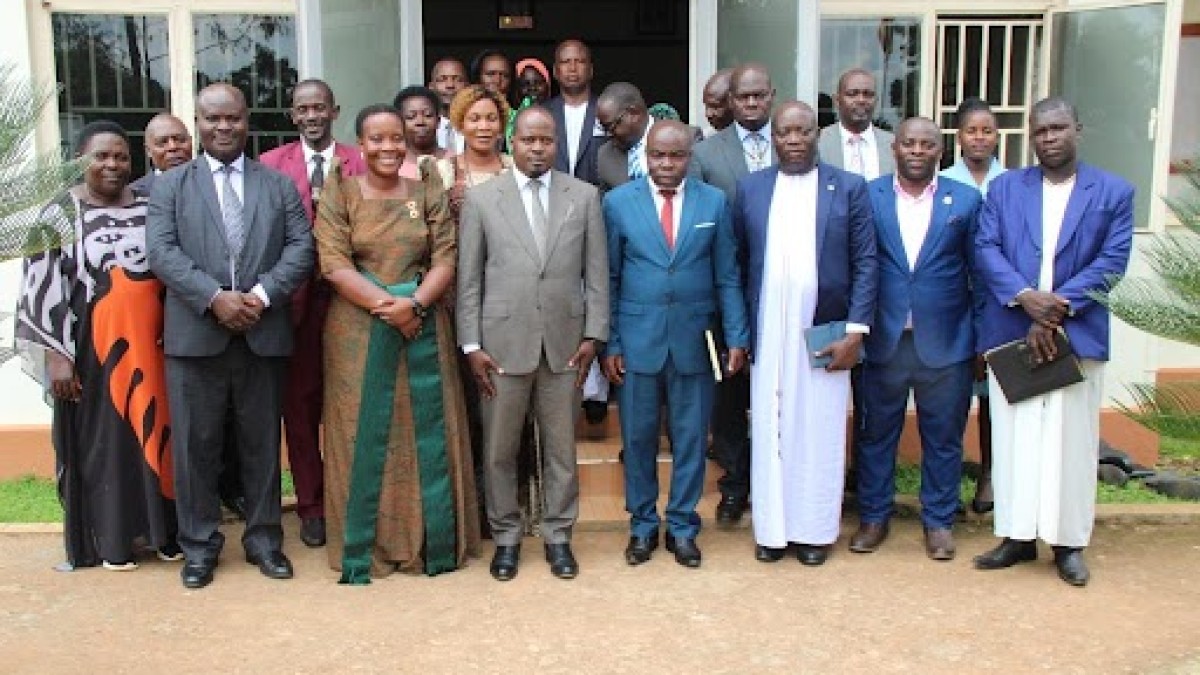 Ekifananyi ekyawamu oluvannyuma lw’okutuuza Kayima ow’ekiseera. Ekifananyi ekyawamu oluvannyuma lw’okutuuza Kayima ow’ekiseera.