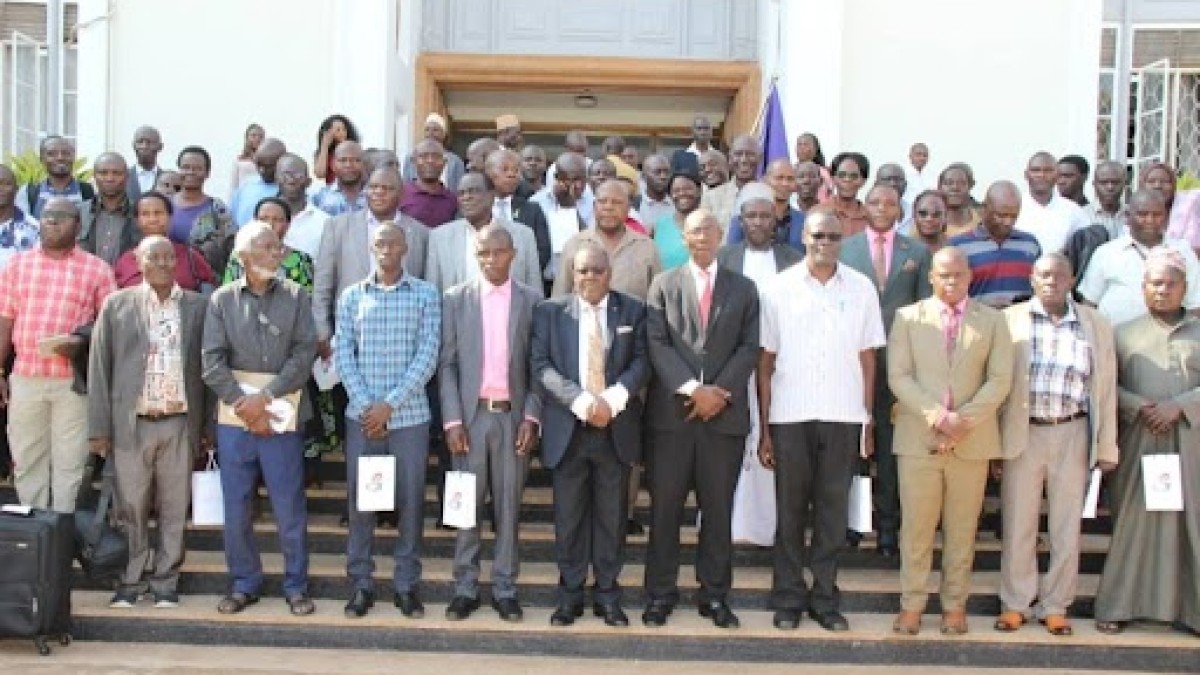The team before their departure to Kenya.