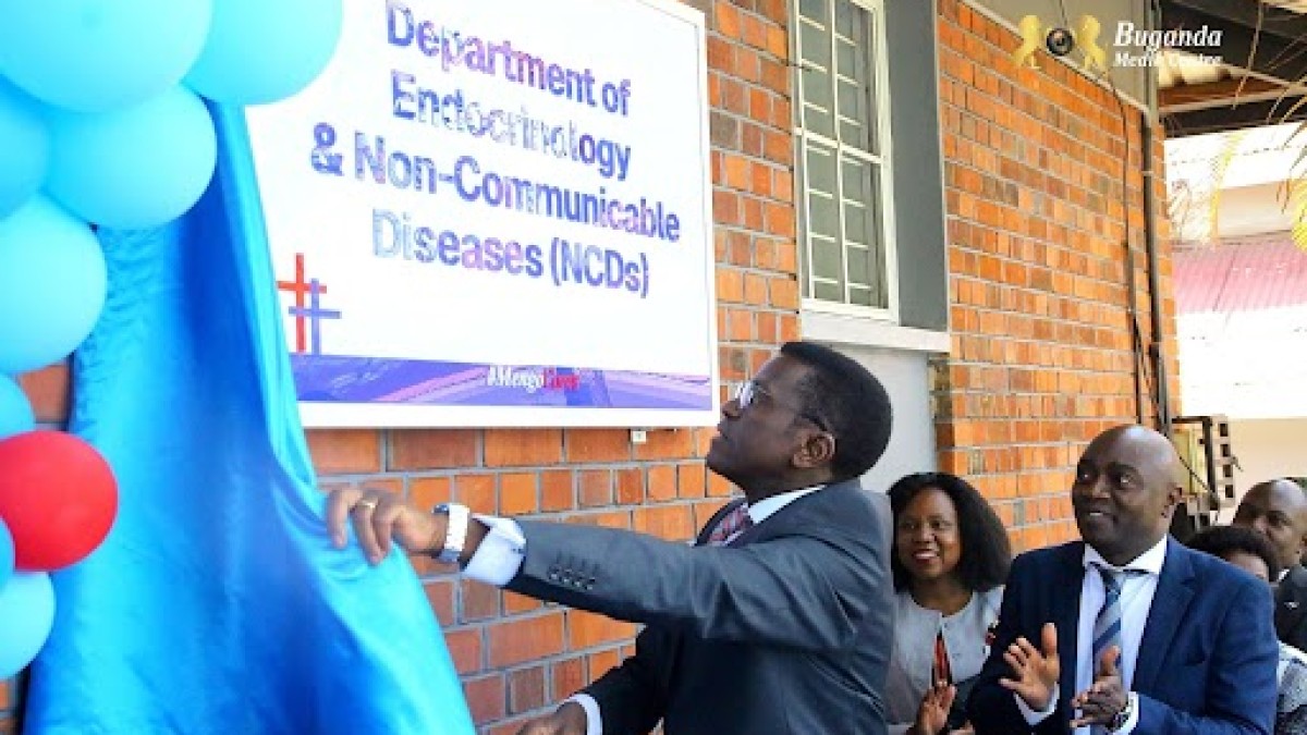 The Katikkiro launching a new department at Mengo Hospital.
