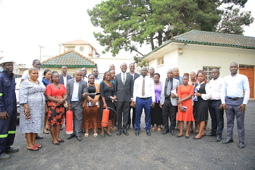 Ekifanannyi ekyawamu oluvannyuma lw’okutendekebwa okw’okutangira omuliro e Bulange.