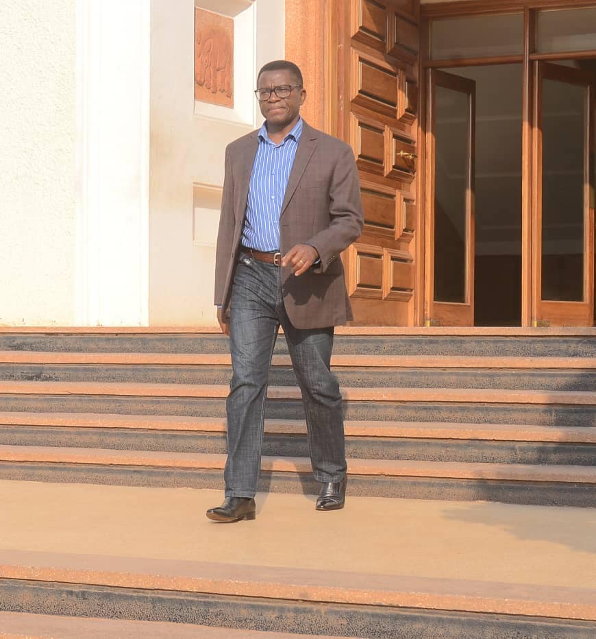 Katikkiro leaving for Busiro county. Image