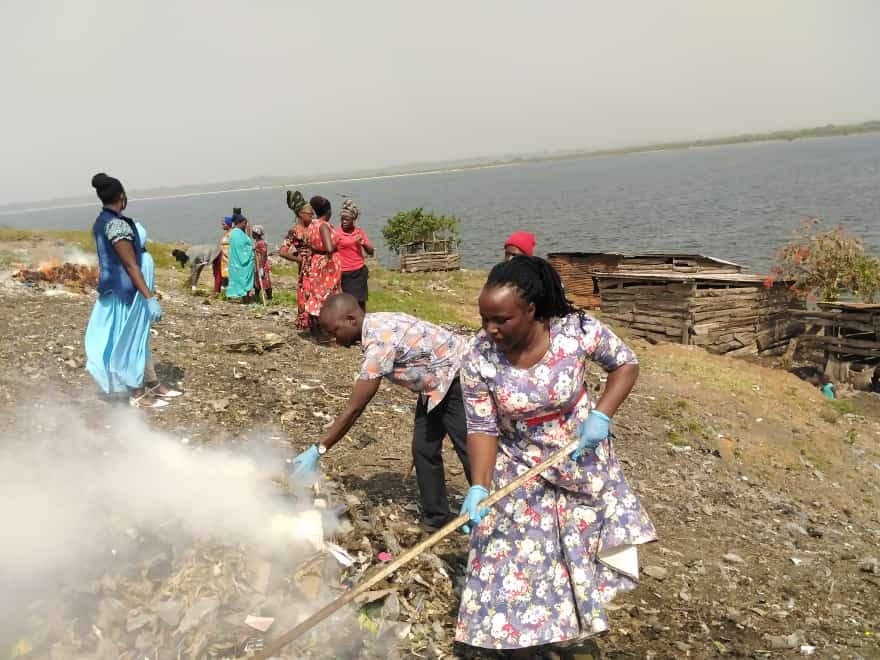 Cleaning underway at Lambu landing site led by youth leaders. Image