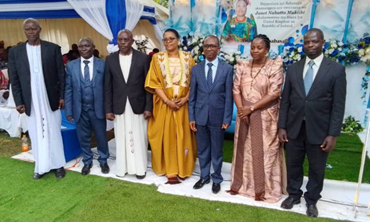 Chief.Jannat Nabatta Mukiibi in the middle in the council uniform. Image