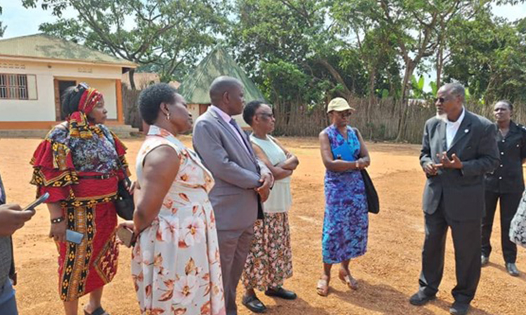 Officials from the kingdom visited Kasubi Tombs Image