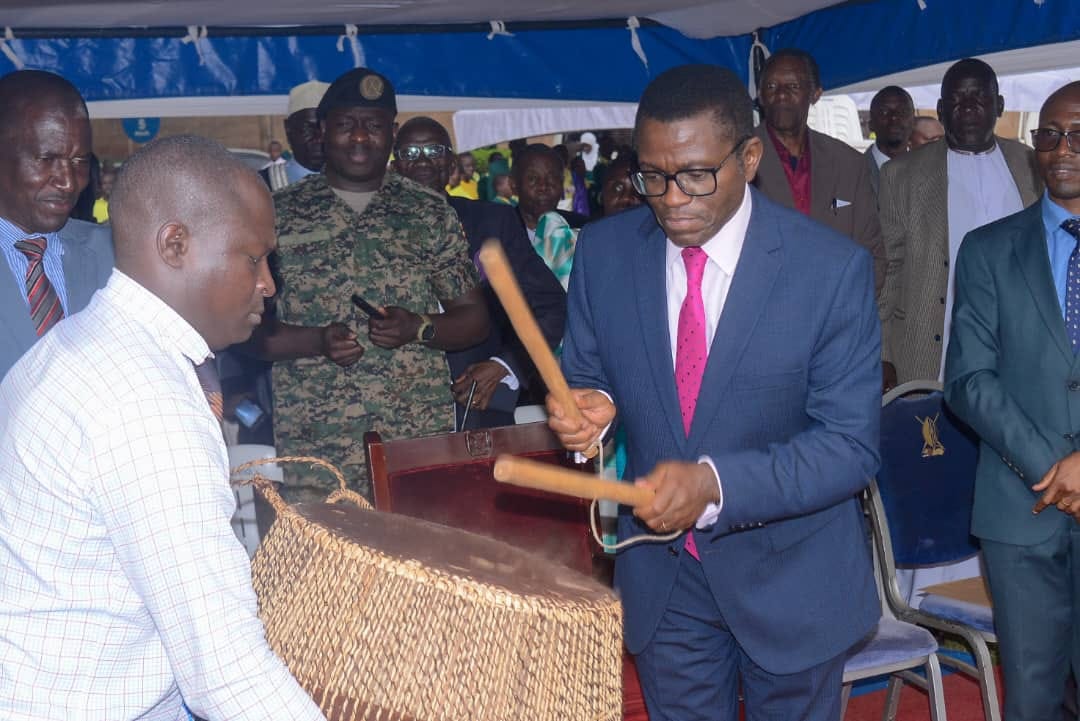 The Katikkiro launching this year’s Oluwalo, at the Bulange Image